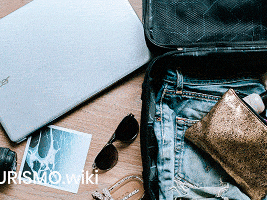 Ropa para viajar imprescindible que nunca puede faltar en tu maleta ropa para viajar