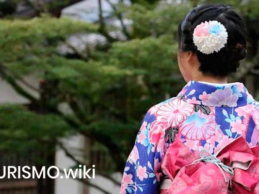 10 souvenirs de Japón que nunca fallan souvenirs japon trajes tradicionales